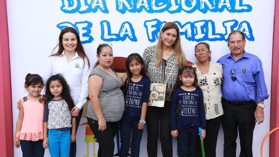 DIF Reynosa celebra a las familias en su Día