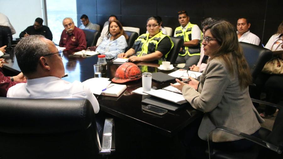 Coordina SEDUMA acciones para limpiar playas e investigar origen de hidrocarburo