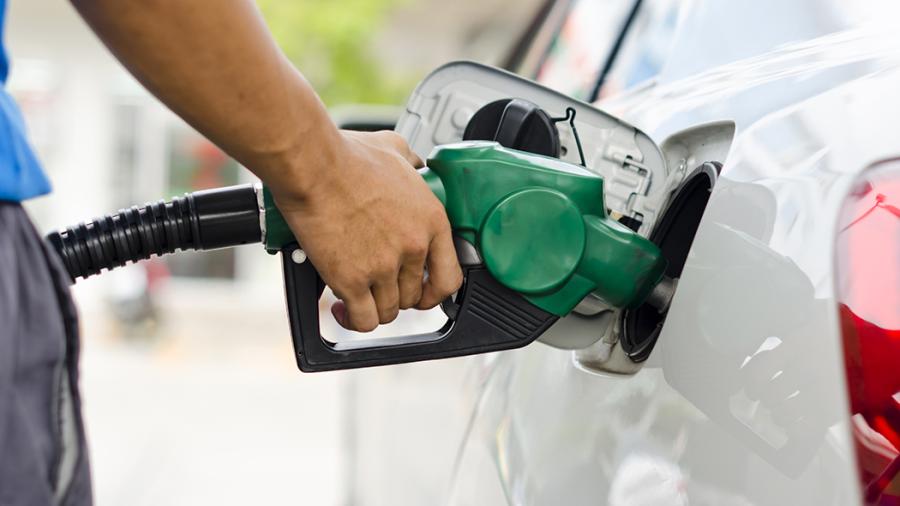 Gasolina llega a 20 pesos en CDMX
