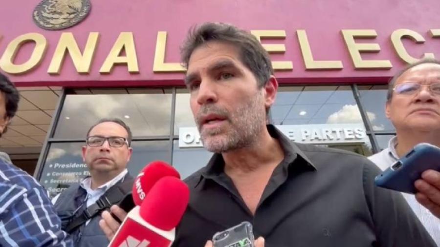 INE abre investigación a Eduardo Verástegui por recibir 6.9 mdp del extranjero