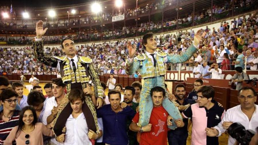 Inician actividades al 50% en plazas de toros de Andalucía