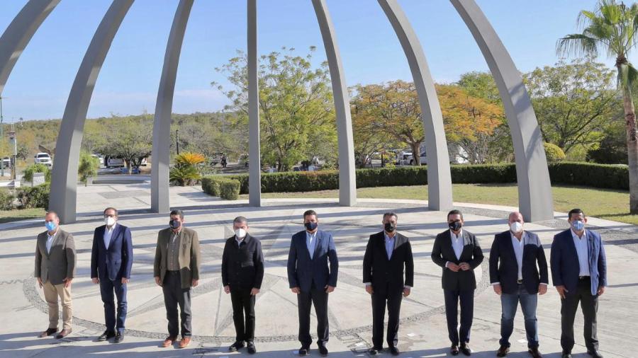 Piden gobernadores de la Alianza Federalista a AMLO transparencia en adquisici&oacute;n de vacunas 