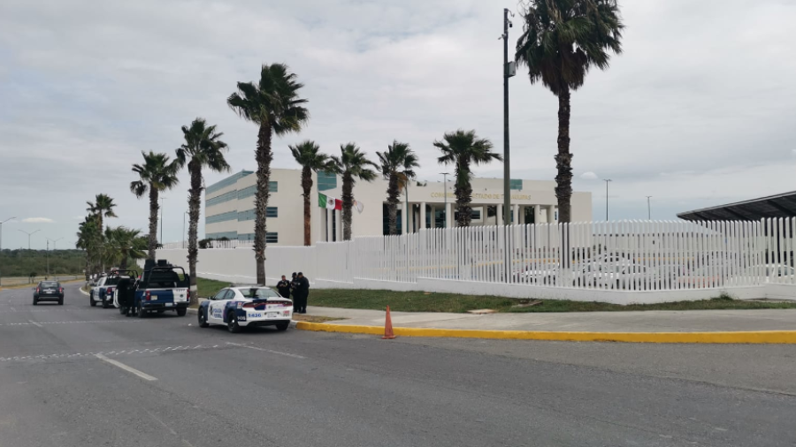 Desalojan Congreso de Tamaulipas tras presunta amenaza de bomba; Cancelan la sesi&oacute;n de este d&iacute;a 