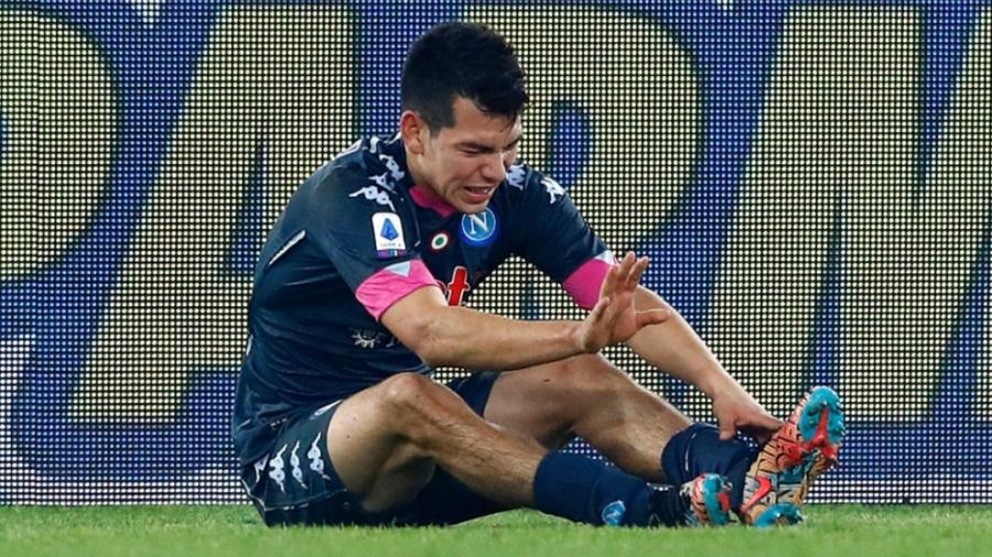 ¡Alerta en Italia! Lozano sale lesionado 