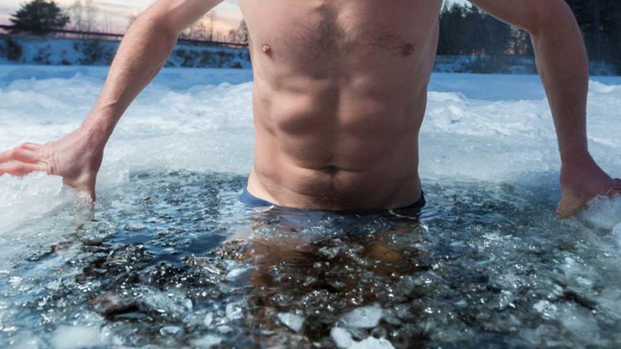 Los beneficios de bañarte con agua fría