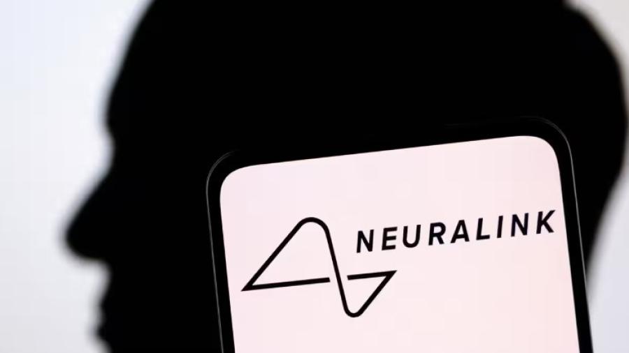 Neuralink, startup de Musk, implantó primer chip cerebral en un humano