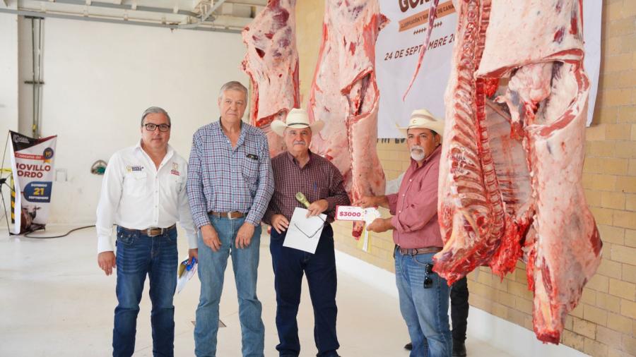 Consolida Gobierno Municipal el éxito del programa “Novillo Gordo” con la segunda etapa de evaluación y subasta