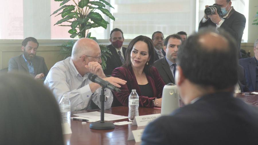 Presentan al embajador Ken Salazar anteproyecto del Parque Binacional 