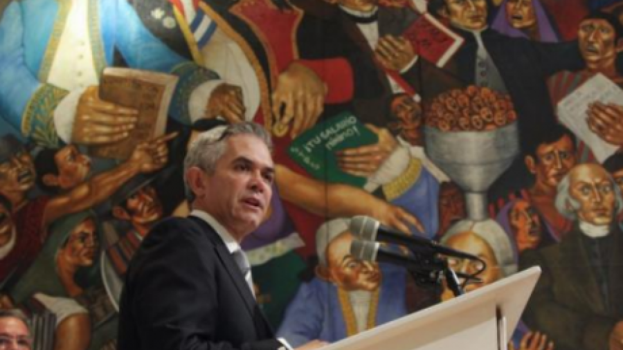 De no ser electo, Mancera apoyará al FAD en 2018