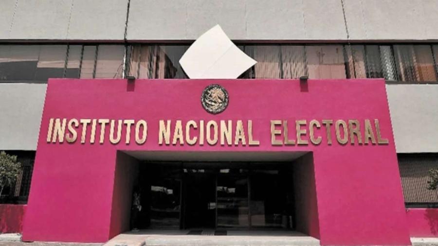 Veda por consulta de AMLO sigue vigente: INE
