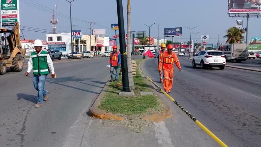CIerran el paso en la Avenida Hidalgo por Obras de paso Inferior  