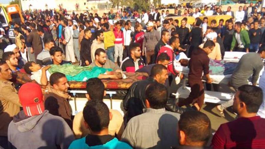 Aumenta a 305 el número de víctimas por ataque a mezquita de Egipto