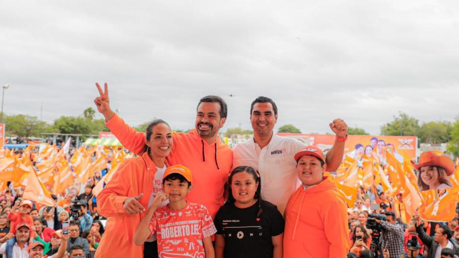 Junto a Jorge Álvarez Máynez arrancó campaña Roberto Lee