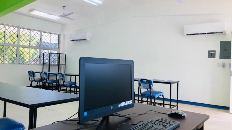 Entrega Municipio nueva Biblioteca a escuela Benito Juárez