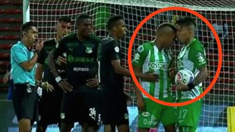 Lo expulsan por dar un cabezazo a su compañero