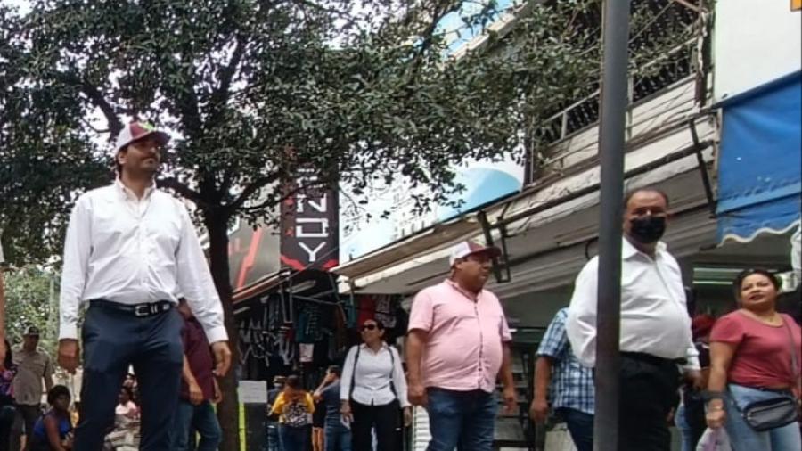 Revisa Gobierno de Reynosa comercios que invaden la calle peatonal Hidalgo