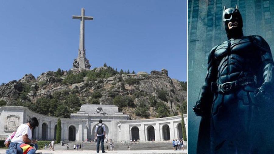 Piden firmas para sustituir cruz, por estatua de Batman