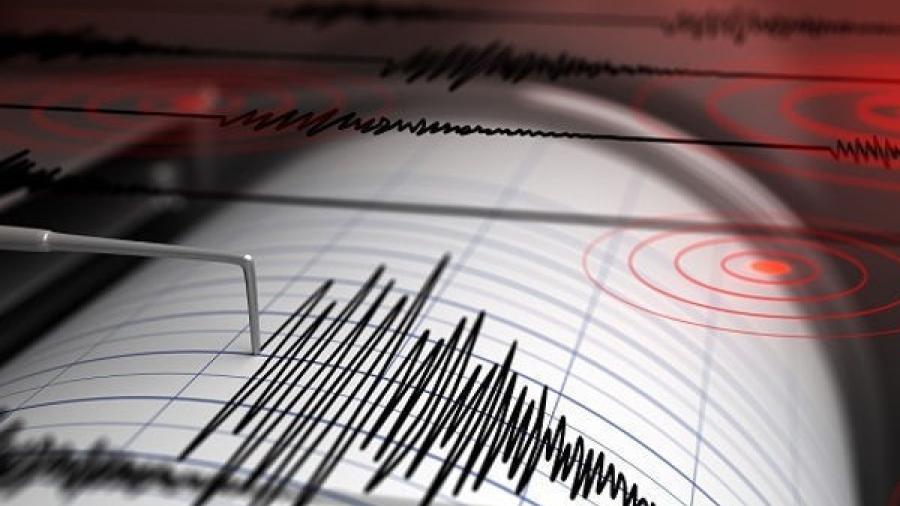 Indonesia es sacudida por terremoto de 6.7 grados