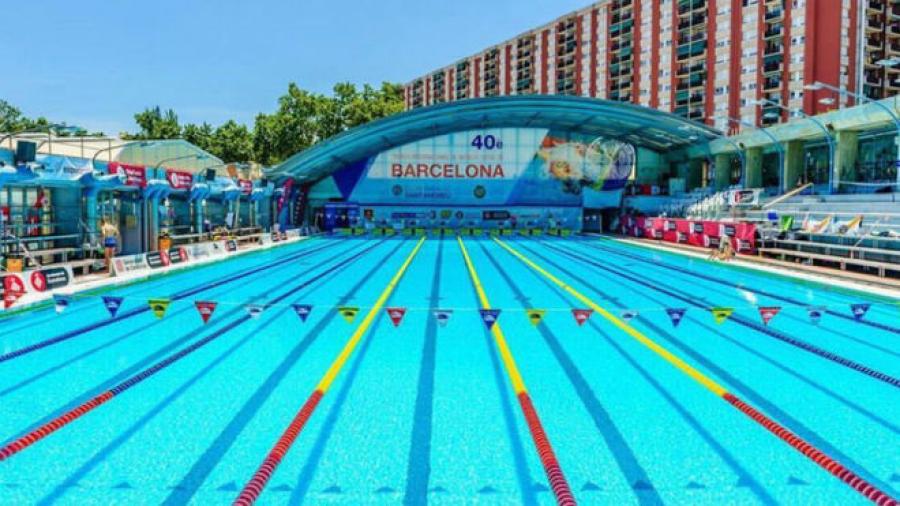 Piden reapertura urgente de piscinas en España
