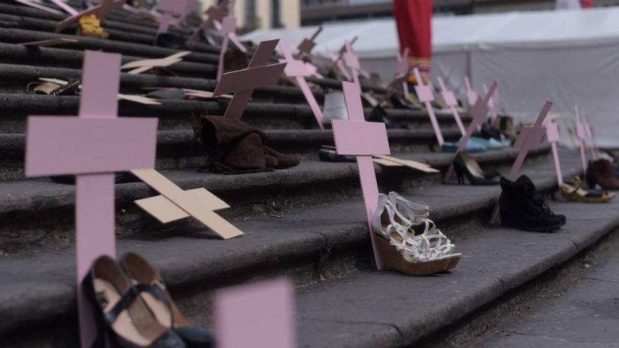 Reconoce AMLO aumento de Feminicidios, extorsión y robo a transporte público en México 