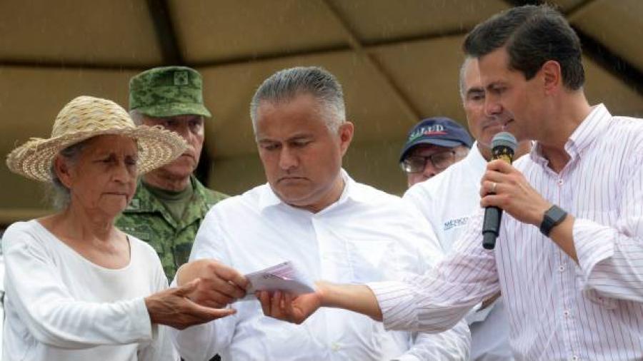 Se destinar&aacute;n 7 mmdp para reconstrucci&oacute;n de viviendas en Oaxaca y Chiapas: EPN