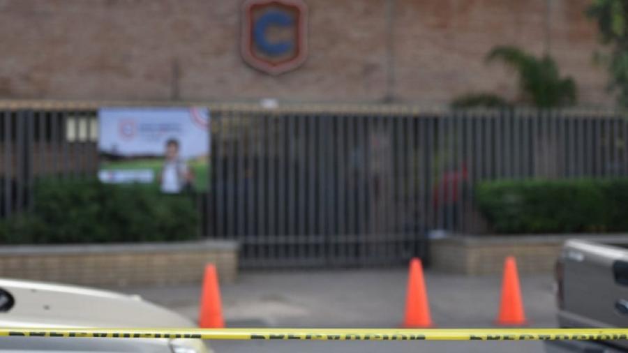 Ordenan prisión preventiva a abuelo de menor que disparó en Colegio Cervantes