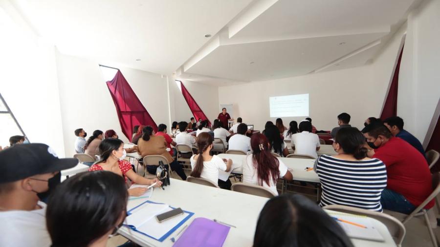 Ofrece Municipio y Tec Milenio Beca de 40% para certificación en inglés 