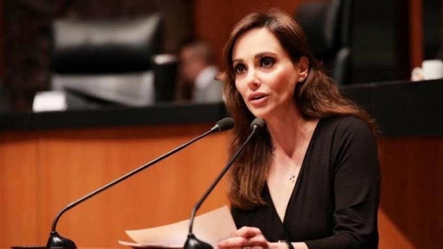 Lilly Téllez propone reforma constitucional para definir “mujer” y “hombre” según el sexo biológico