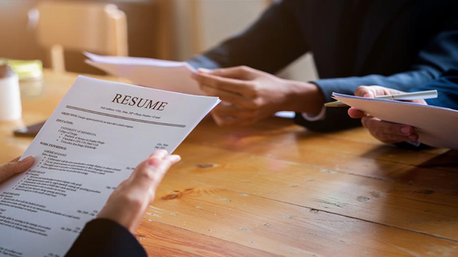 Desciende creación de empleos en Estados Unidos durante abril