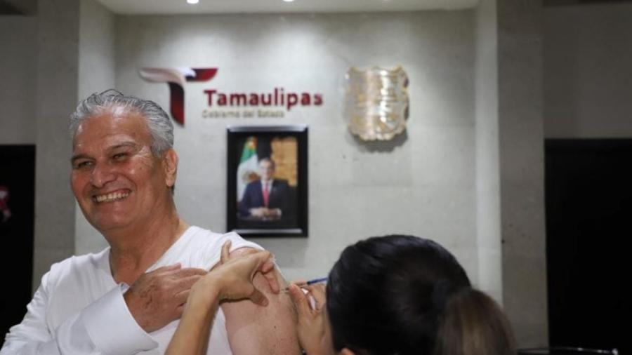 Exhorta Salud a vacunarse contra COVID e Influenza