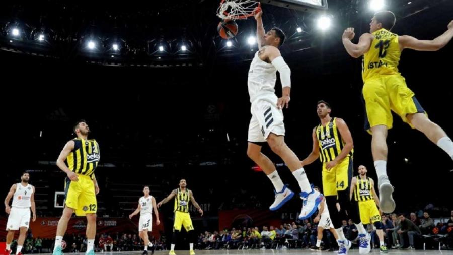 Mantiene Real Madrid liderato en baloncesto español