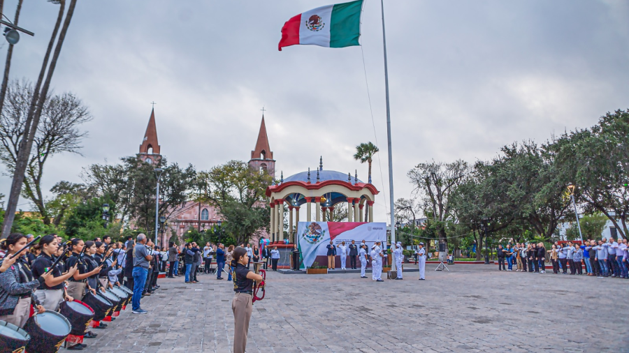 Realiza Municipio de Matamoros ceremonia de Honores a la Bandera