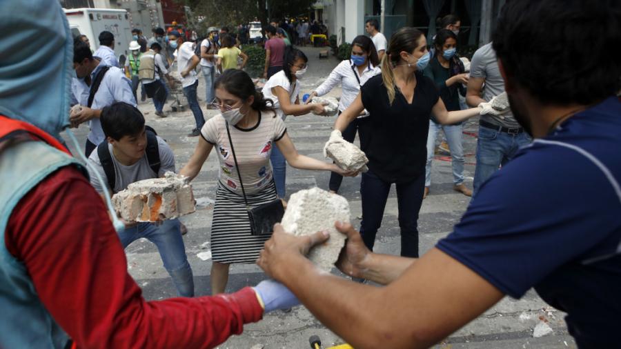 Guatemaltecos en Florida reúnen víveres para sus compatriotas damnificados