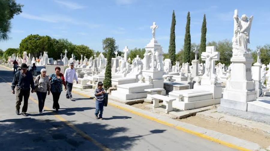 Ampl&iacute;an autoridades el cierre de panteones