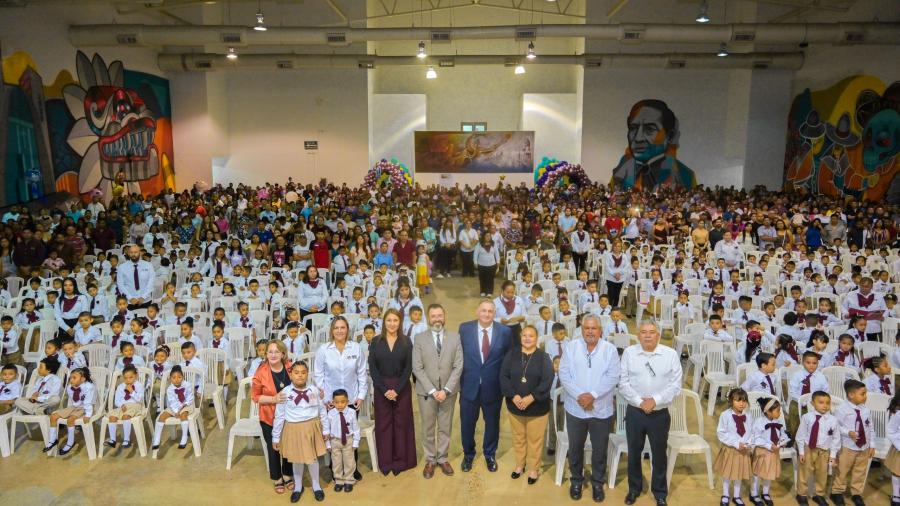 Celebró DIF Reynosa graduación de más de 900 alumnos de CAIC
