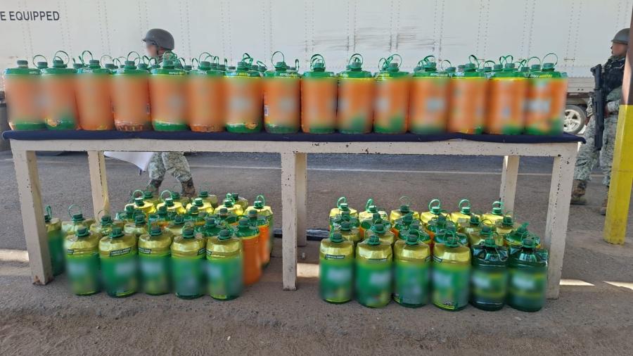 Decomisan 1,067 litros de metanfetamina ocultos limpiadores