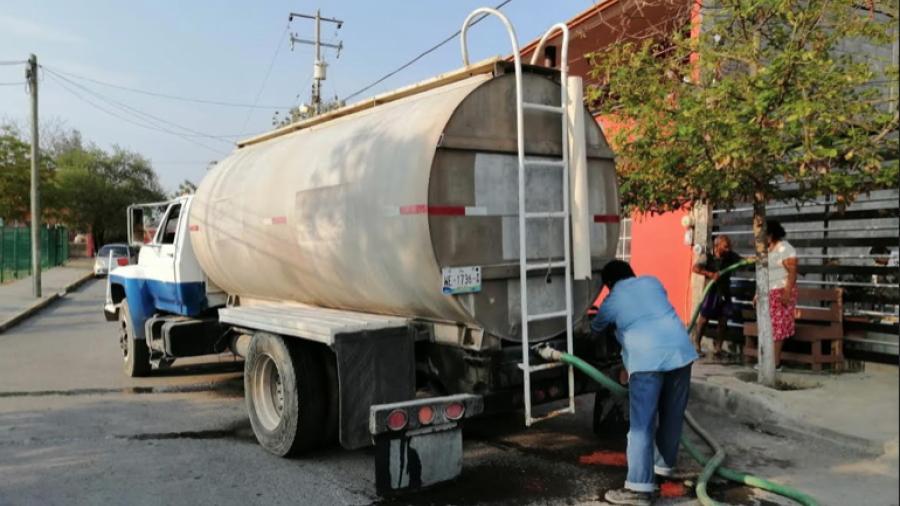 SEBIEN y COMAPA VICTORIA llevan a familias agua potable