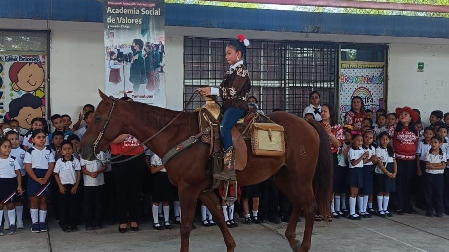 Desarrolla SEBIEN la jornada 21 de la Academia Social de Valores