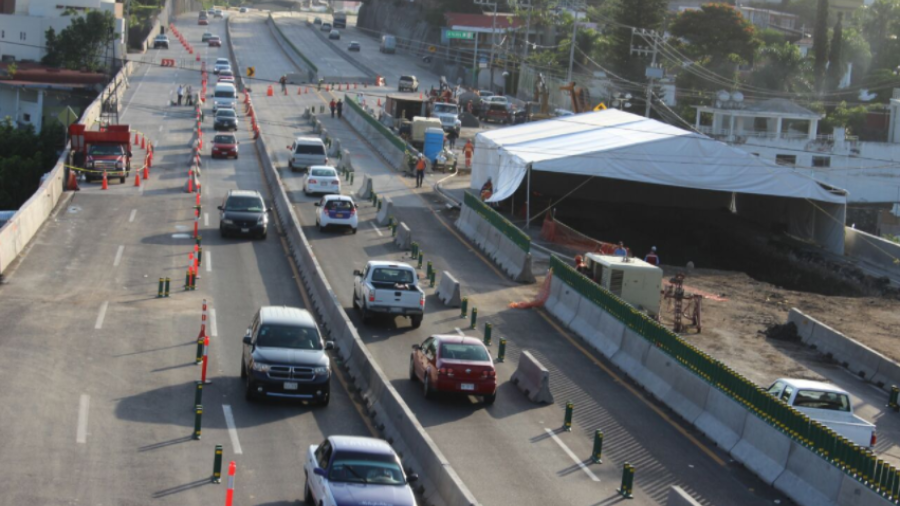 Abren en el Paso Exprés dos carriles para vehículos ligeros y autobuses