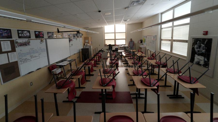 Por COVID-19 cierran parques recreativos en NL; suspenderán clases a partir de mañana.