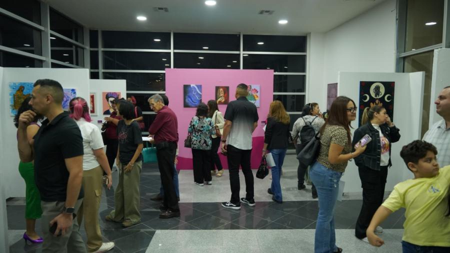 Inauguran exposición artística en honor al día Internacional de la Mujer