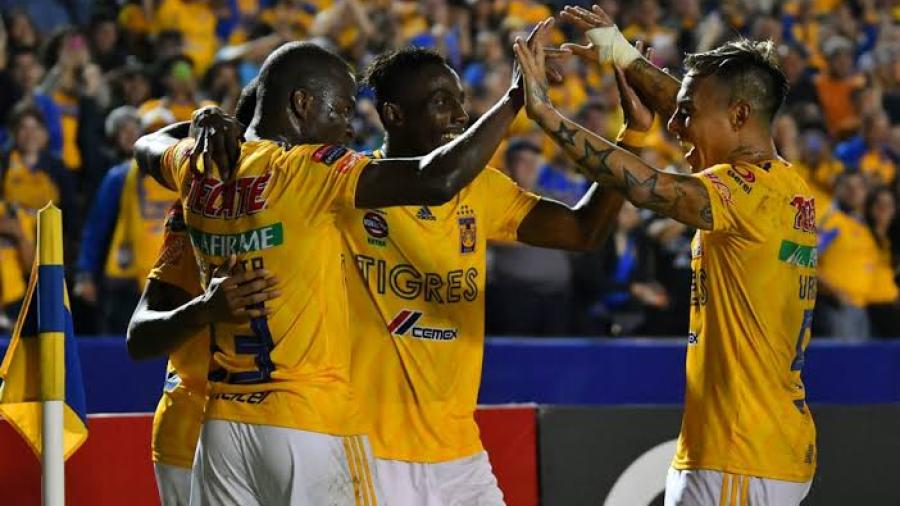 Tigres golea 3-0 a Santos Laguna en ida de semifinales de Concachampions