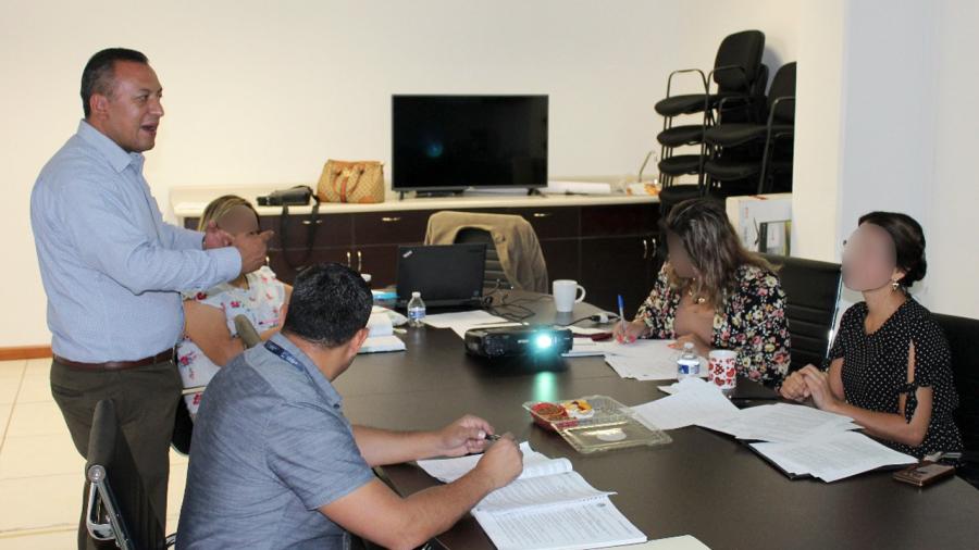 Capacitan a elemntos del MP en "Extinción de dominio"