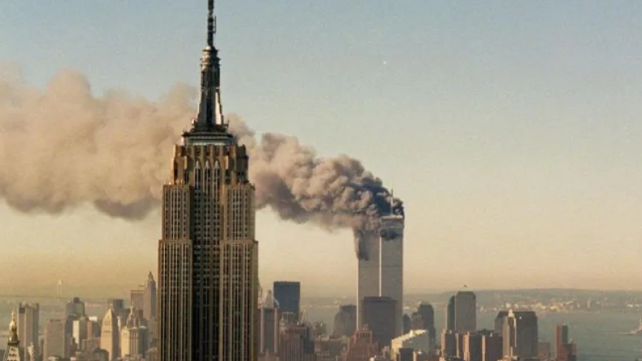 Conmemora EU 21 aniversario de atentado a las Torres Gemelas