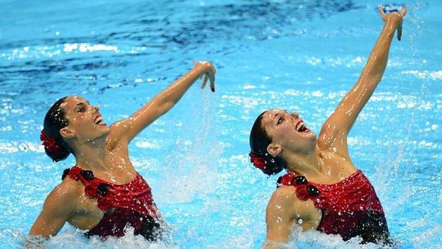 "Natación artística", será el posible nombre de la natación sincronizada