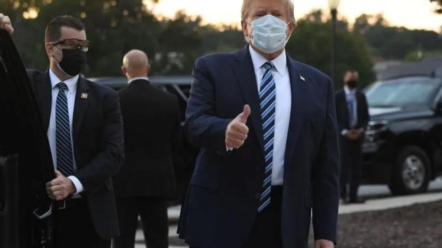 A pesar de tener COVID-19, Trump asegura que que él no es "contagioso"