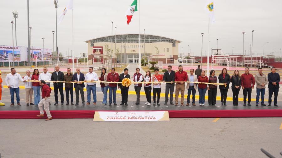 Entrega Alcaldesa Carmen Lilia Canturosas remodelación de Ciudad Deportiva al poniente de la ciudad