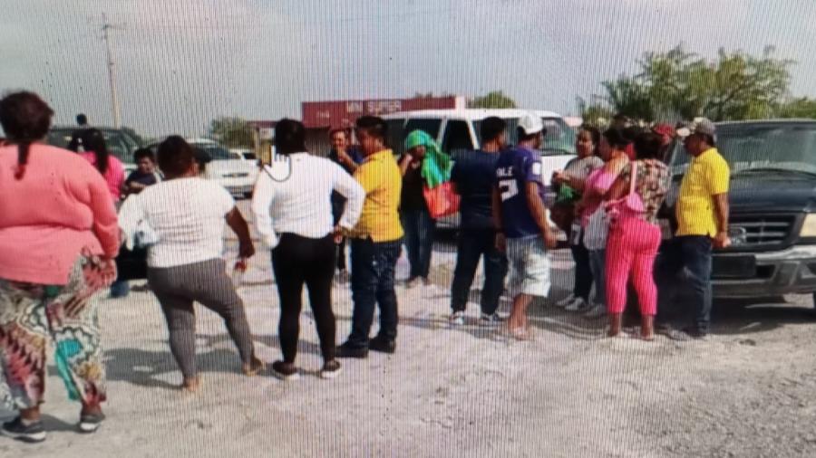 Habitantes del Puerto Mezquital amenazan con bloqueos por apagones de la CFE