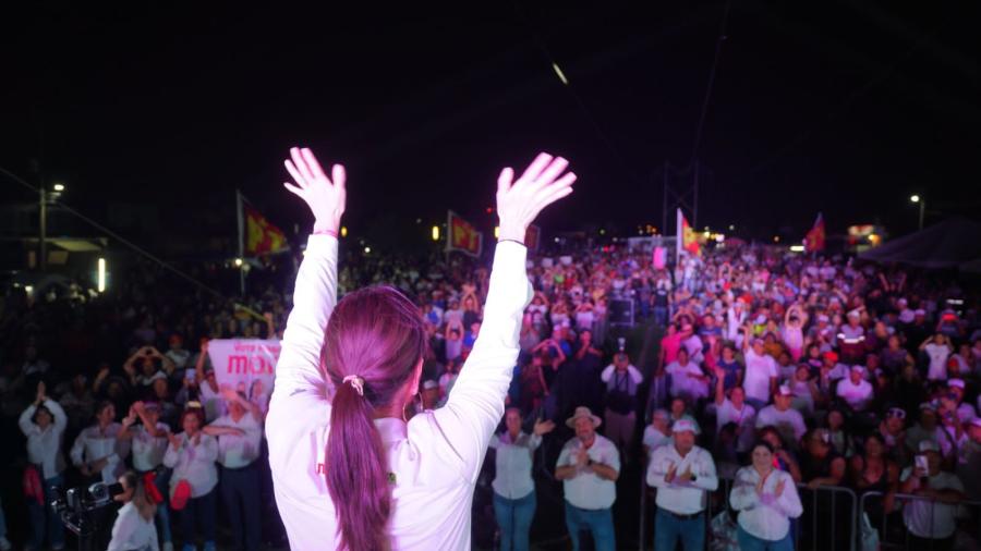 Carmen Lilia Canturosas cierra fuerte en el Distrito Uno; habitantes del poniente dan respaldo total