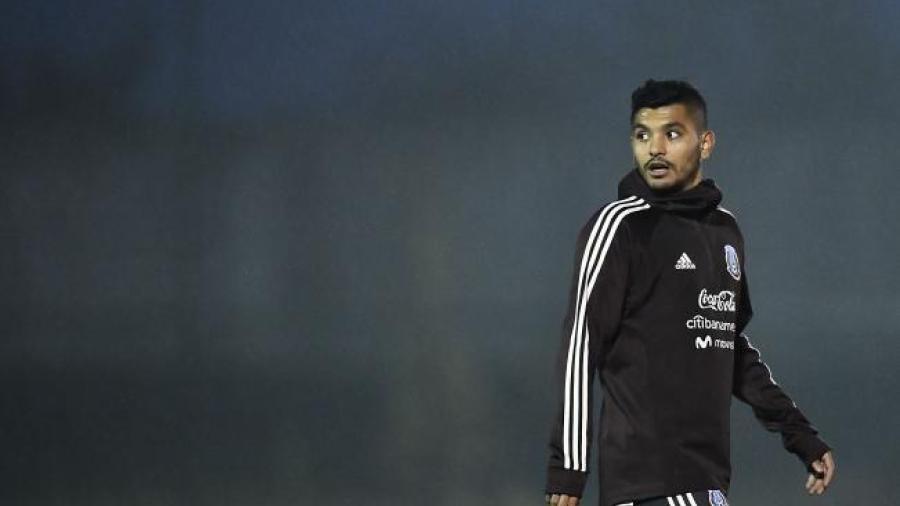 Tecatito será baja ante Croacia